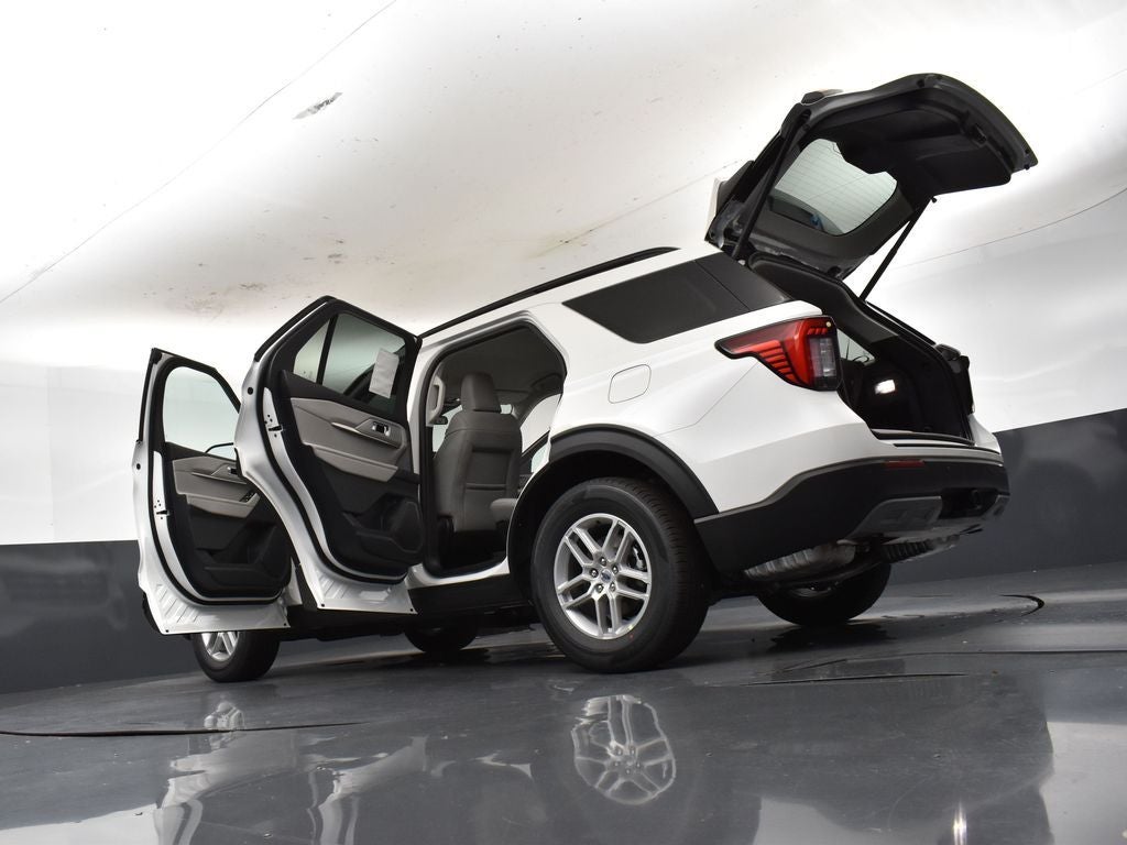 2026 Ford Explorer Active 200A