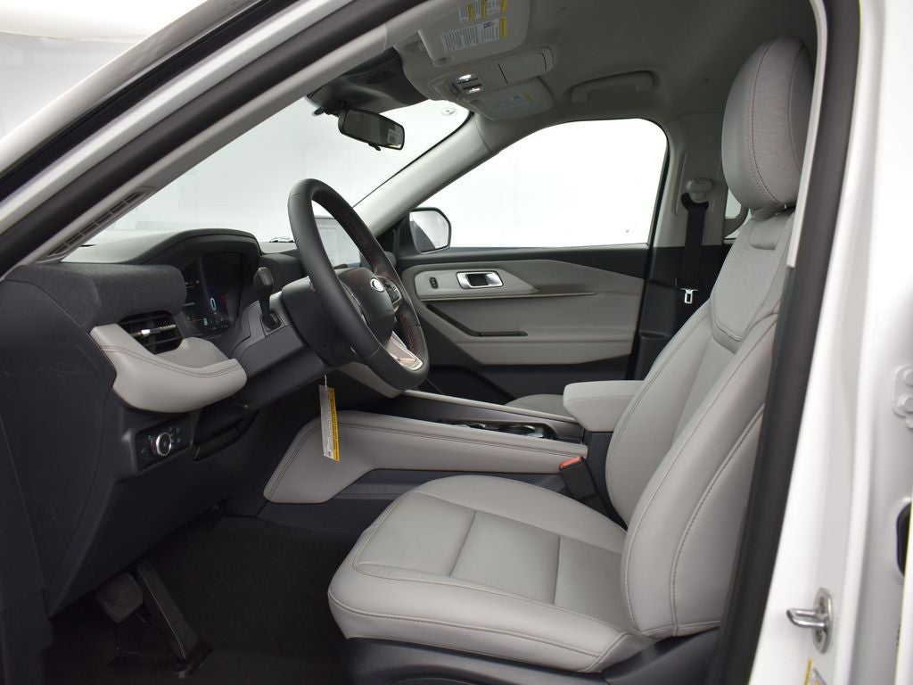 2026 Ford Explorer Active 200A