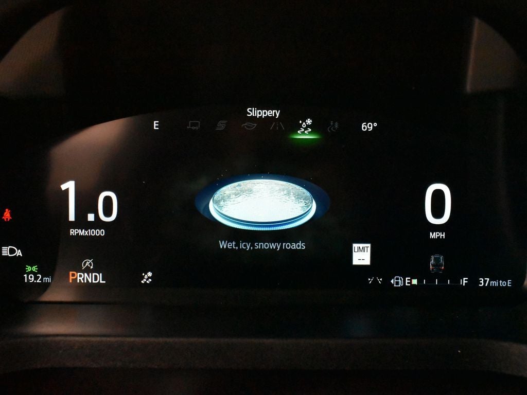 2026 Ford Explorer Active 200A