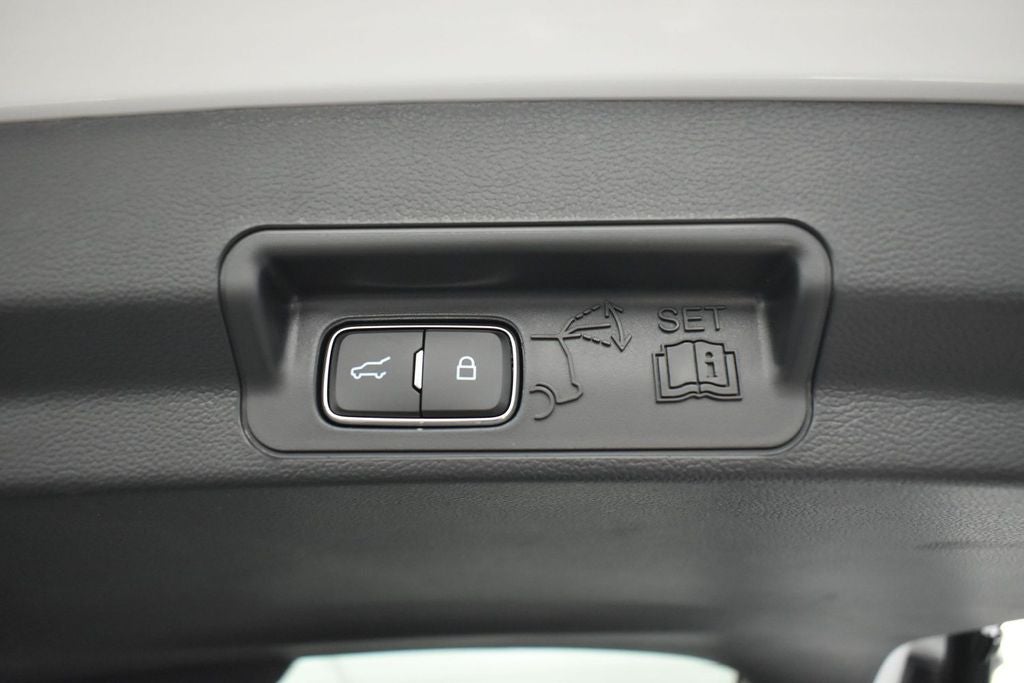 2027 Ford Explorer Platinum 600A