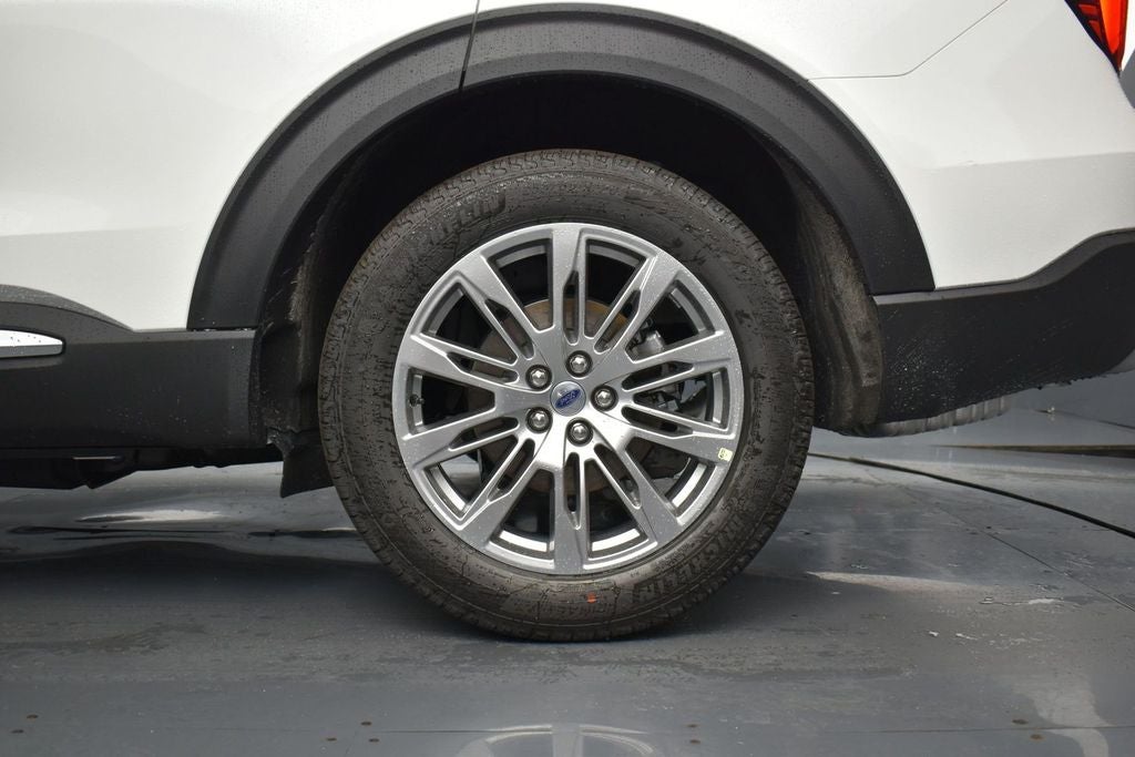2027 Ford Explorer Platinum 600A