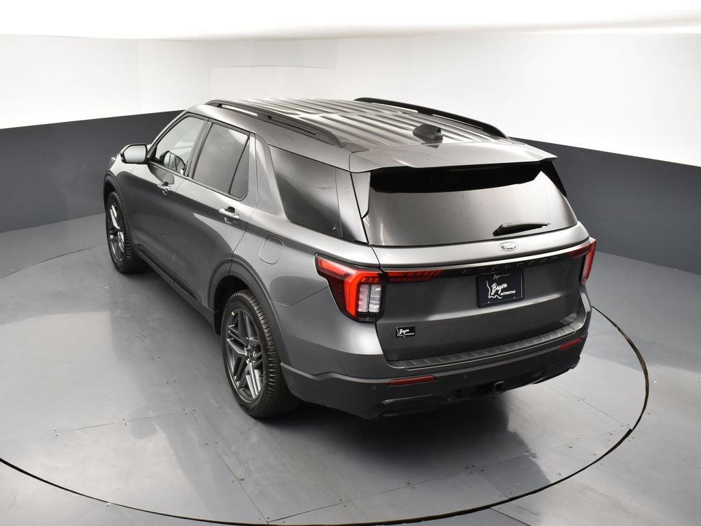 2026 Ford Explorer ST-Line 300A
