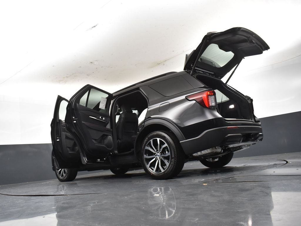 2026 Ford Explorer ST-Line 300A