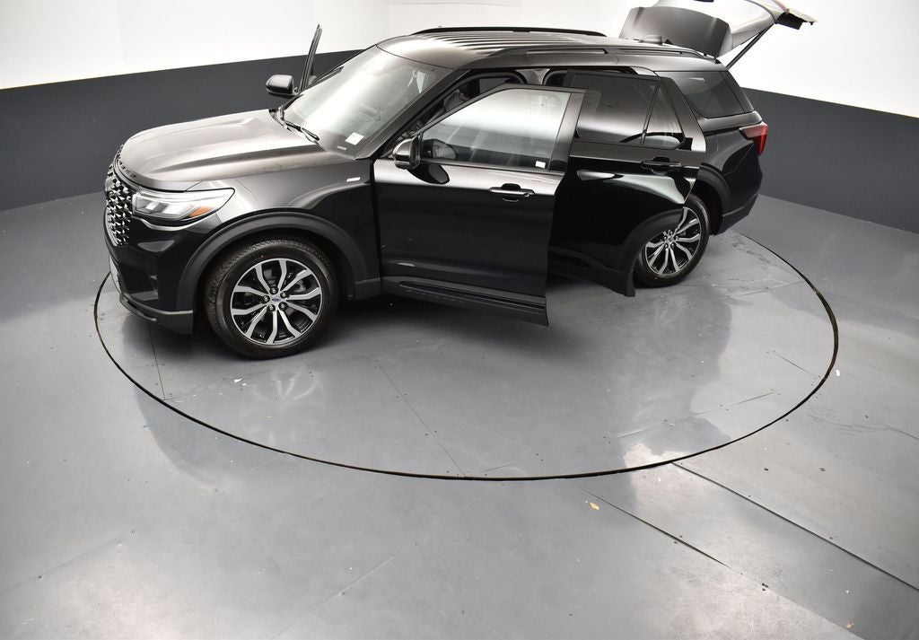 2026 Ford Explorer ST-Line 300A