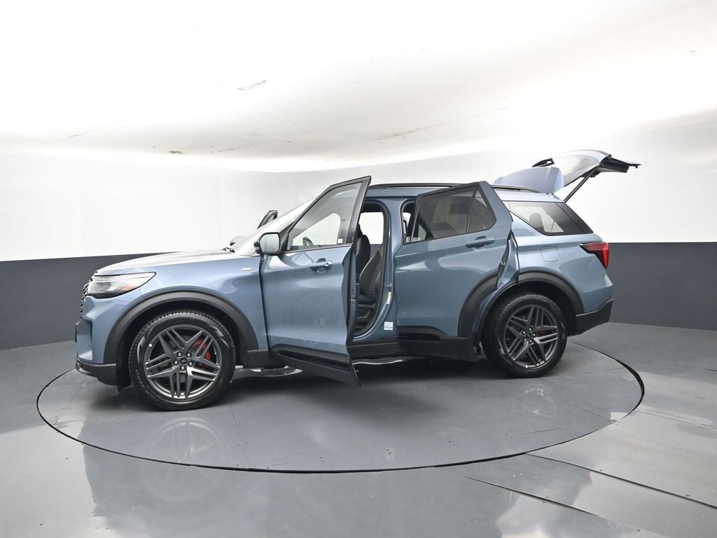 2026 Ford Explorer ST-Line 300A