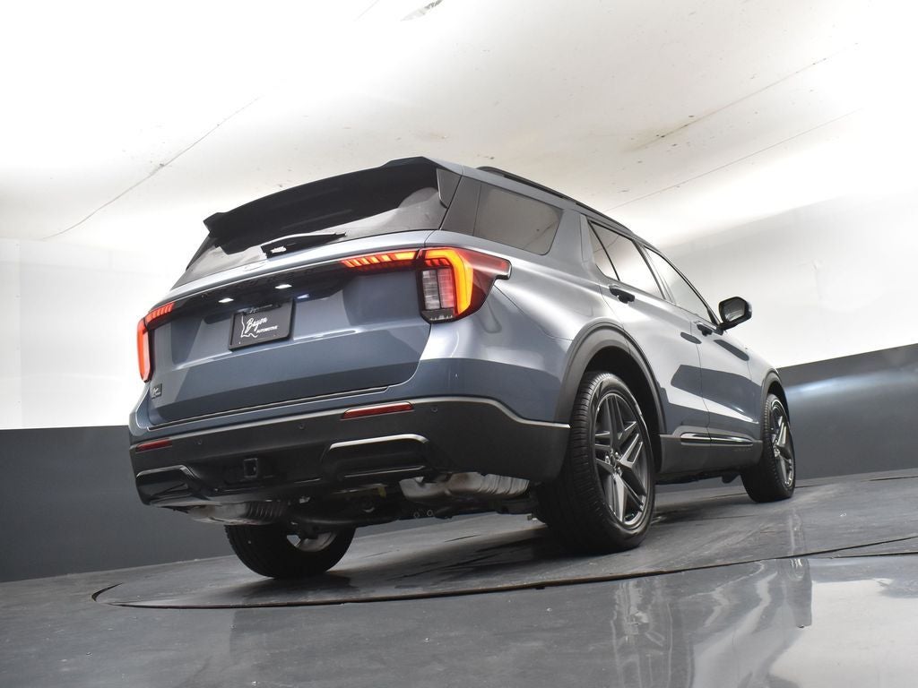 2026 Ford Explorer ST-Line 300A