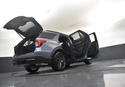 2026 Ford Explorer ST-Line 300A