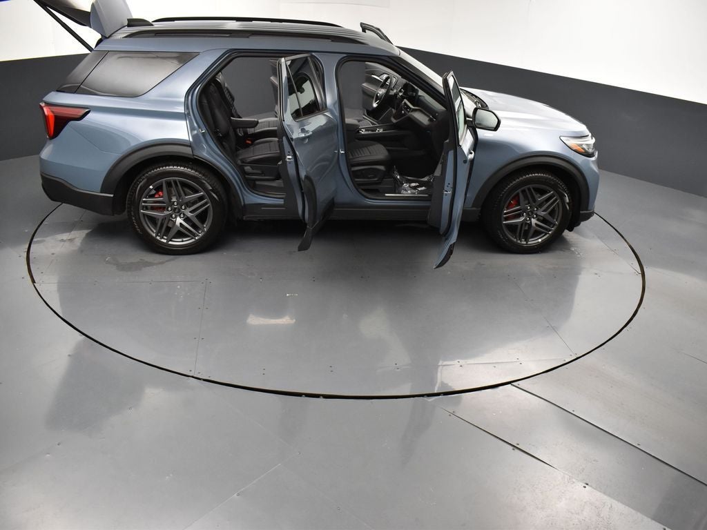 2026 Ford Explorer ST-Line 300A