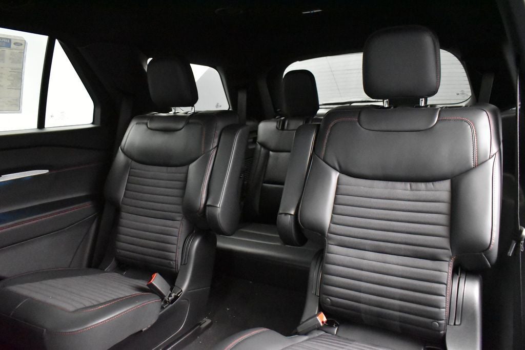 2026 Ford Explorer ST-Line 300A