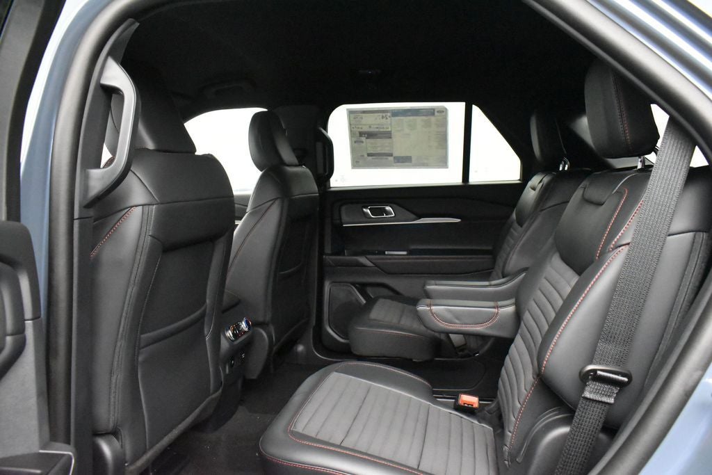 2026 Ford Explorer ST-Line 300A