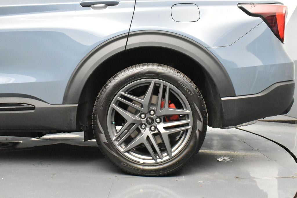 2026 Ford Explorer ST-Line 300A