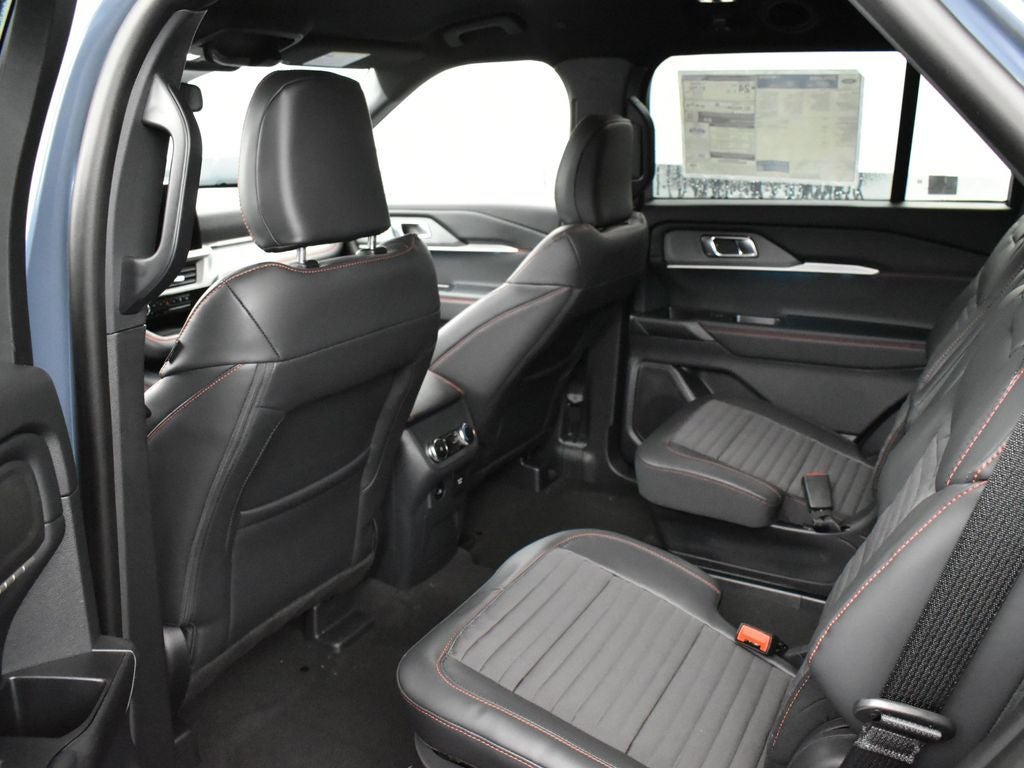 2026 Ford Explorer ST-Line 300A