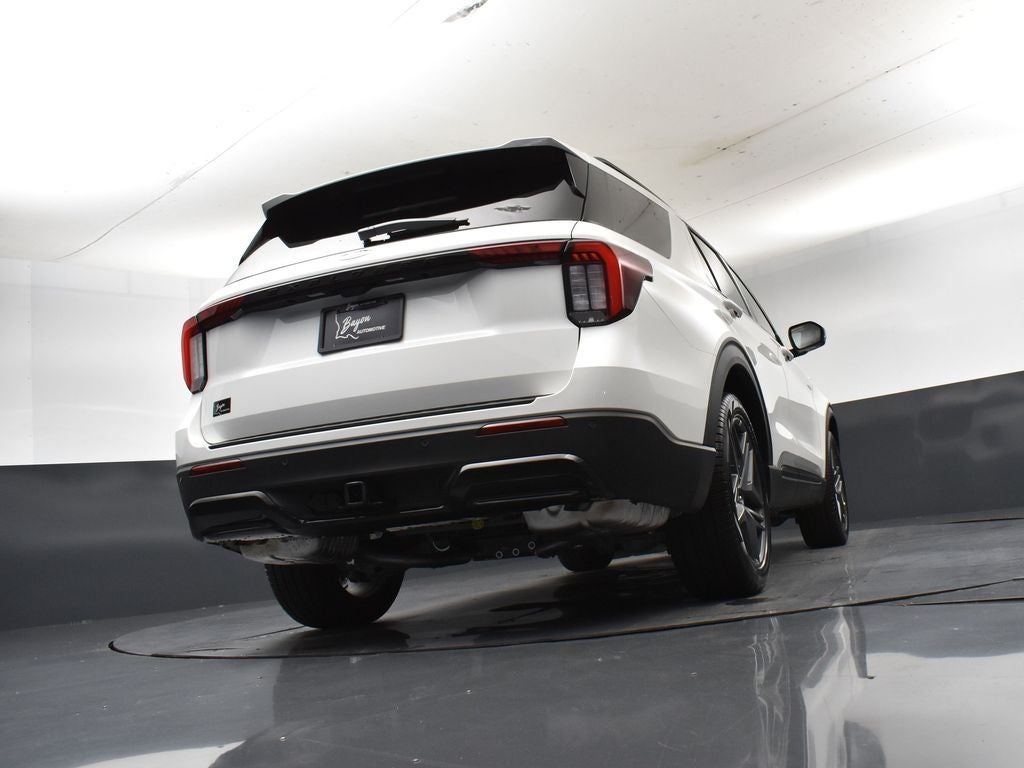 2026 Ford Explorer ST-Line 300A