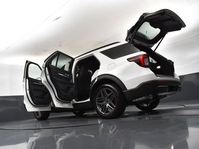 2026 Ford Explorer ST-Line 300A