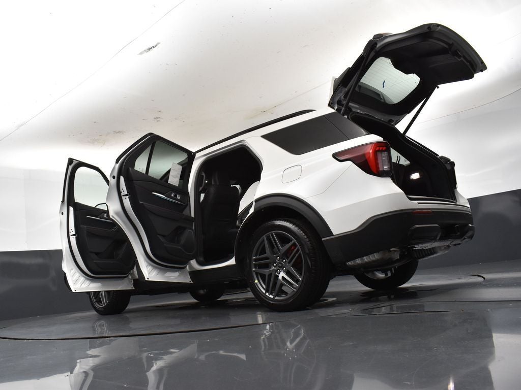 2026 Ford Explorer ST-Line 300A