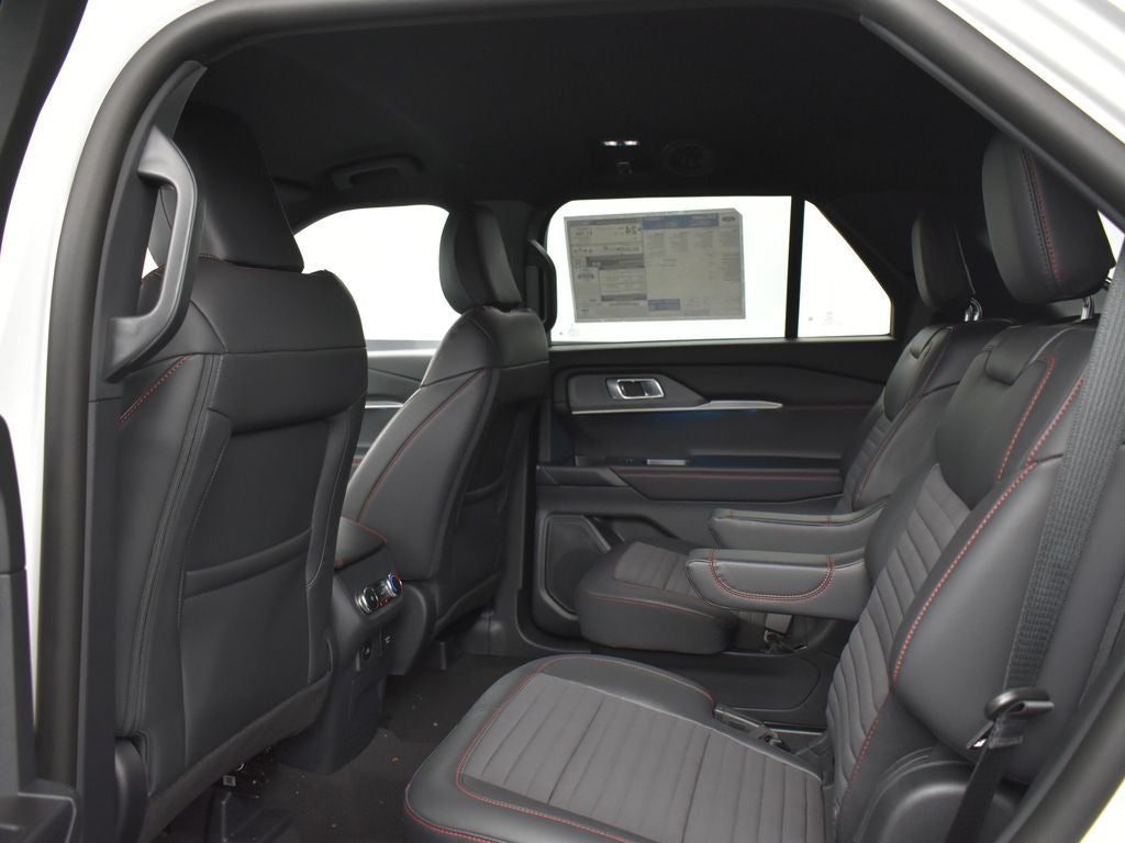 2026 Ford Explorer ST-Line 300A