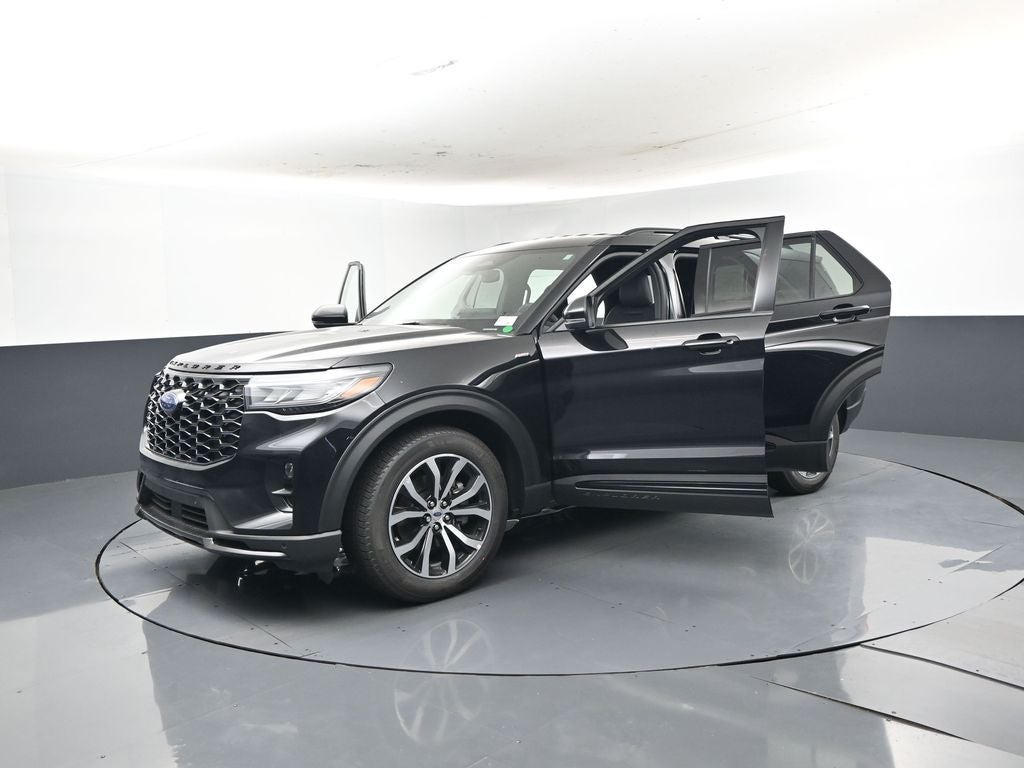 2026 Ford Explorer ST-Line 300A