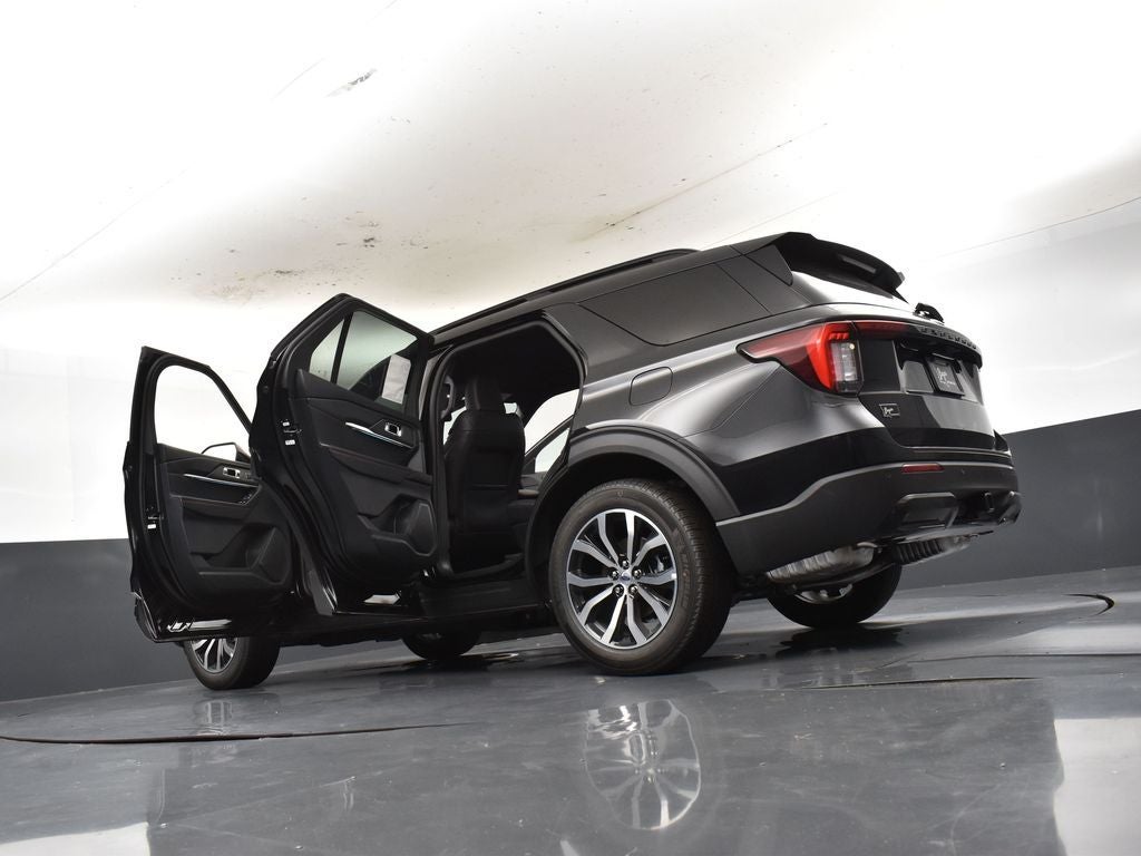 2026 Ford Explorer ST-Line 300A