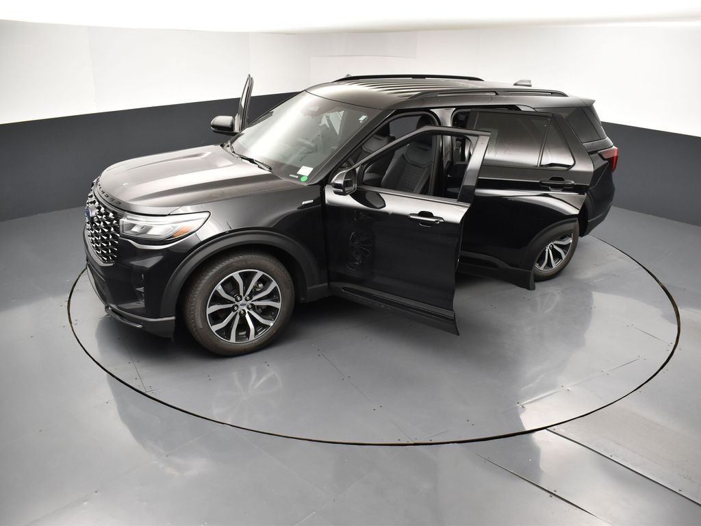 2026 Ford Explorer ST-Line 300A