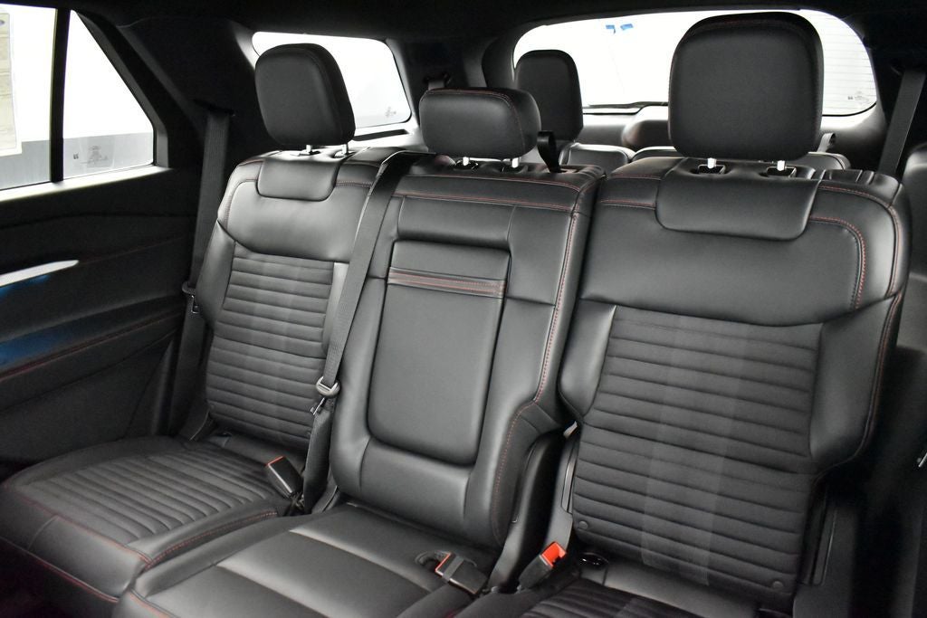 2026 Ford Explorer ST-Line 300A