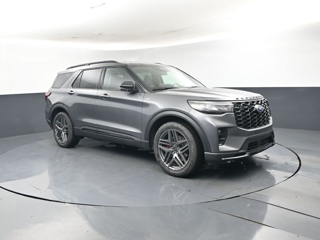 2026 Ford Explorer ST-LINE RWD's photo