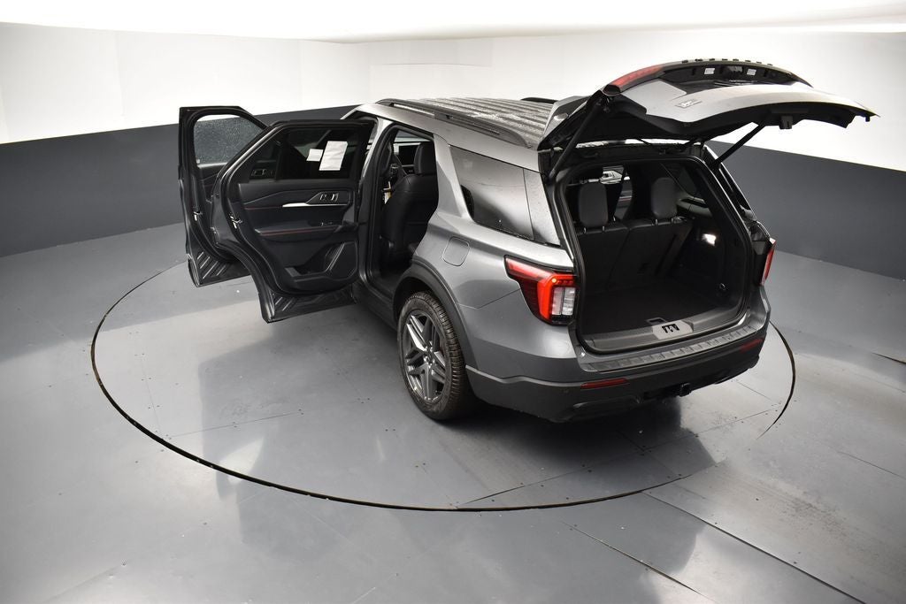 2026 Ford Explorer ST-Line 300A