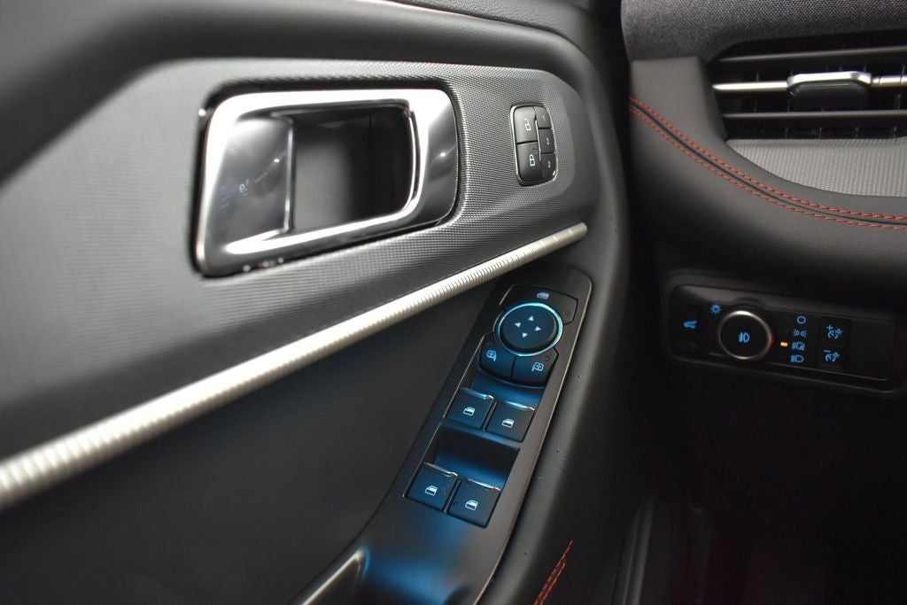 2026 Ford Explorer ST-Line 300A