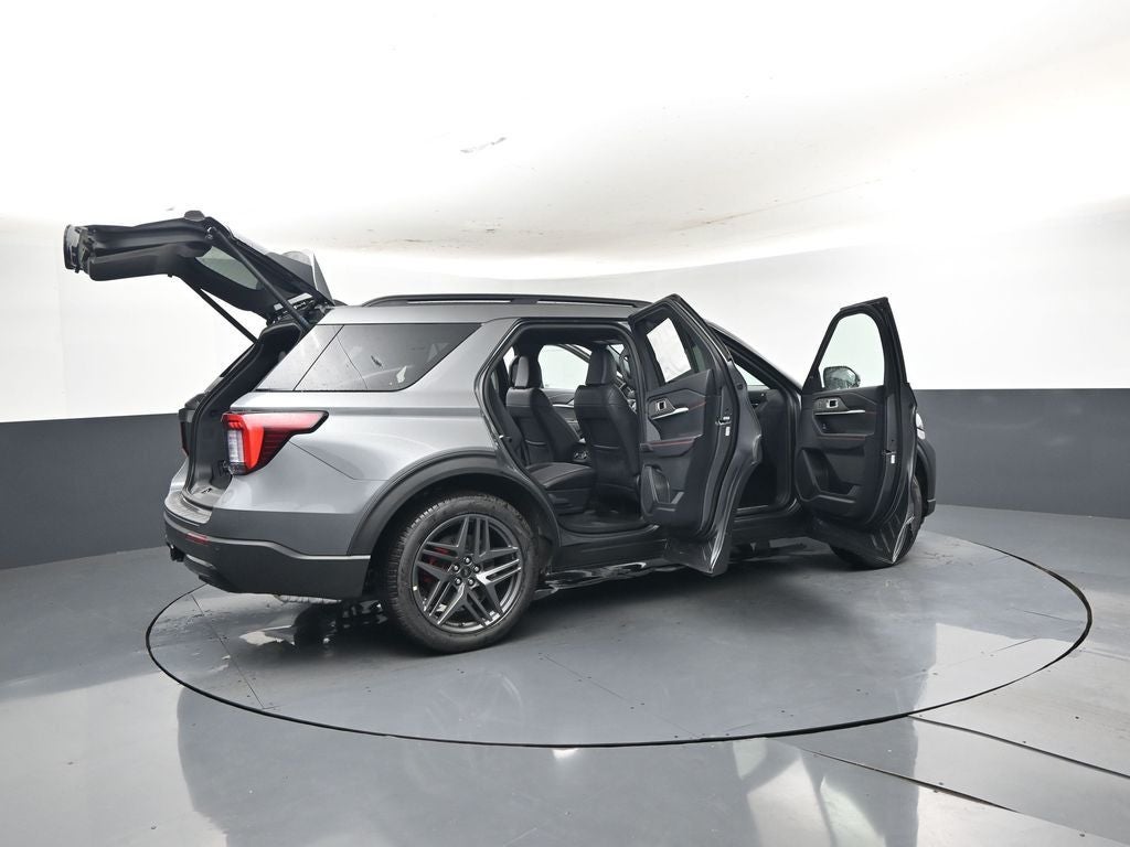2026 Ford Explorer ST-Line 300A