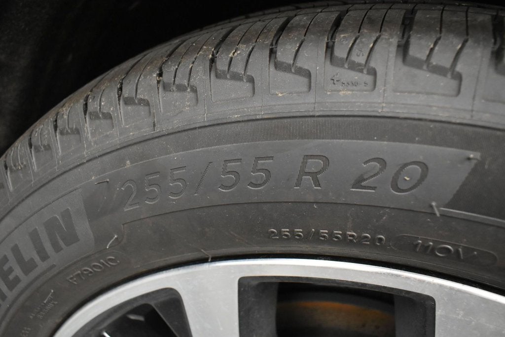 2027 Ford Explorer ST-Line 300A