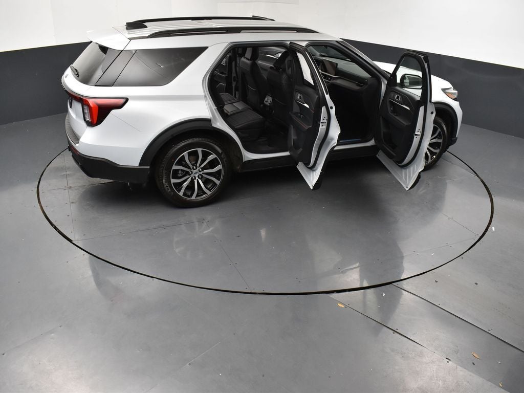 2026 Ford Explorer ST-Line 300A