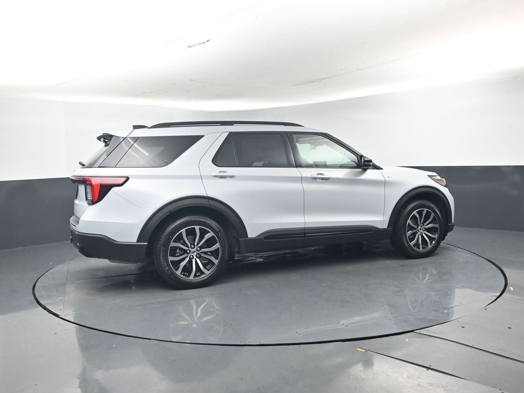 2026 Ford Explorer ST-Line 300A