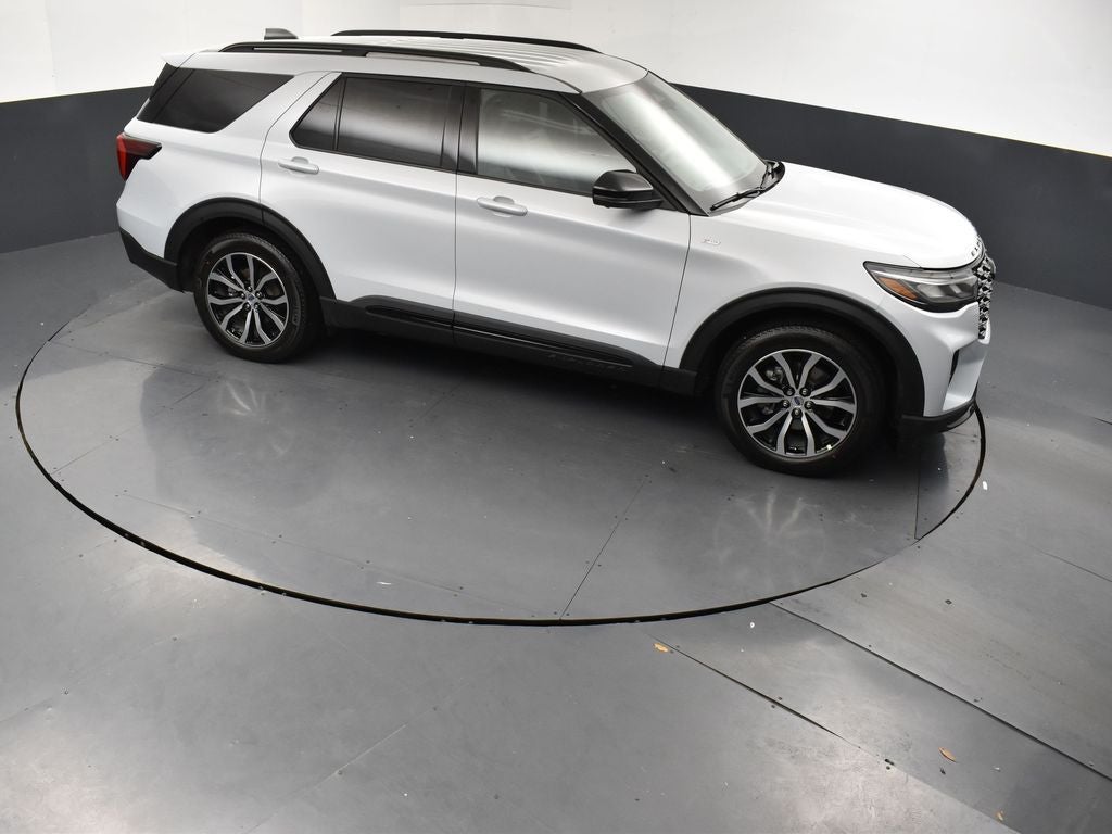 2026 Ford Explorer ST-Line 300A