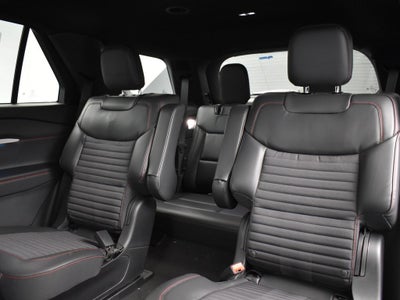 2026 Ford Explorer ST-Line 300A