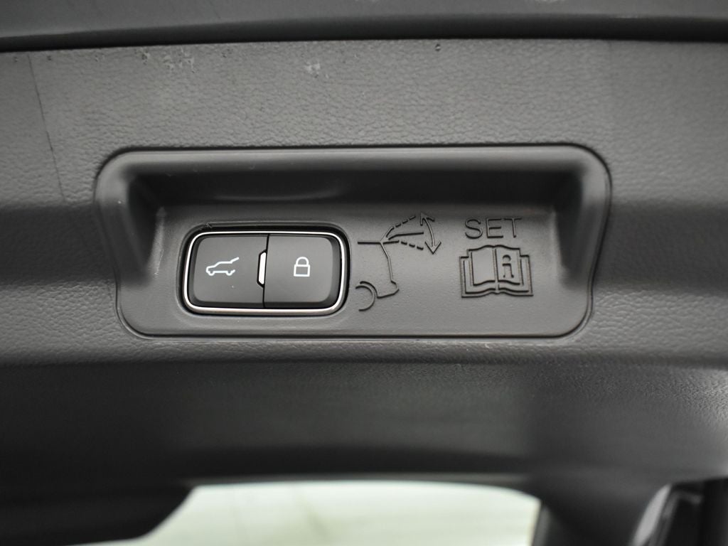 2026 Ford Explorer ST-Line 300A