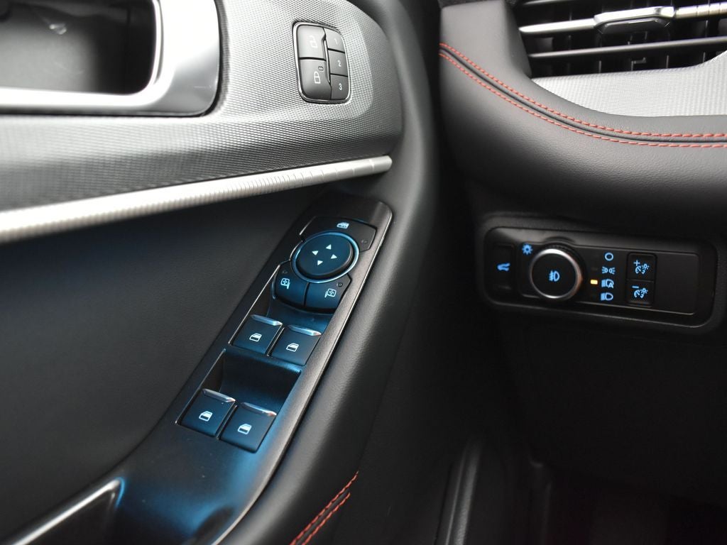 2026 Ford Explorer ST-Line 300A