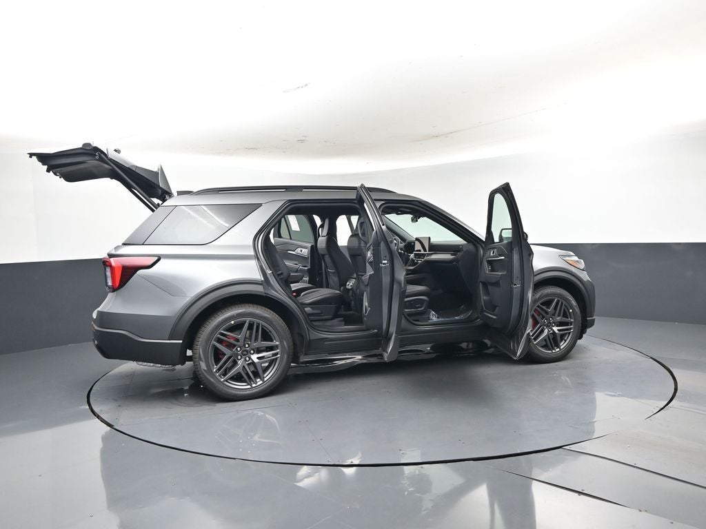 2026 Ford Explorer ST-Line 300A