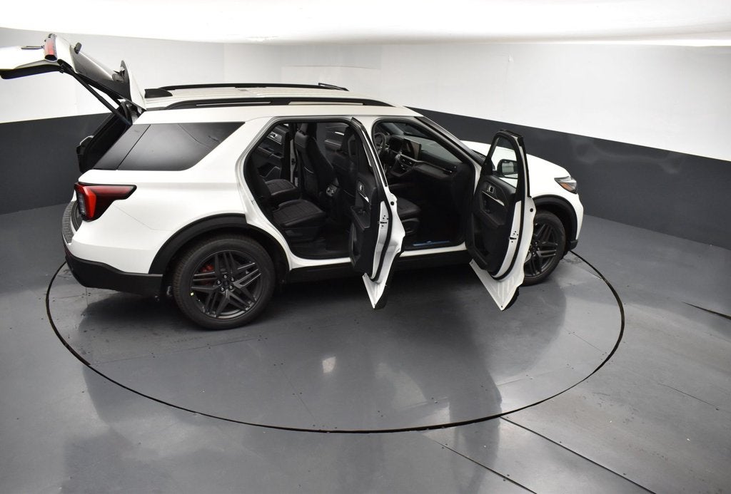 2027 Ford Explorer ST-Line 300A