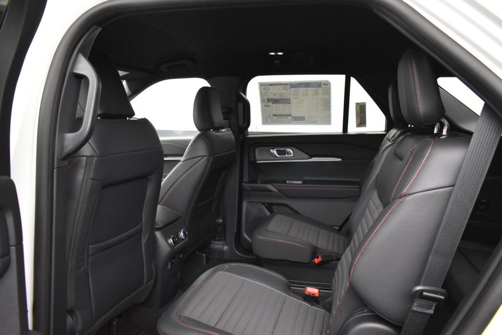 2027 Ford Explorer ST-Line 300A