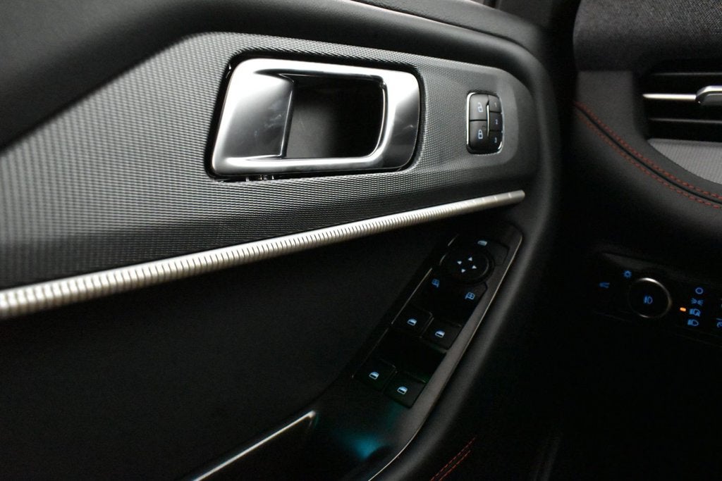 2027 Ford Explorer ST-Line 300A