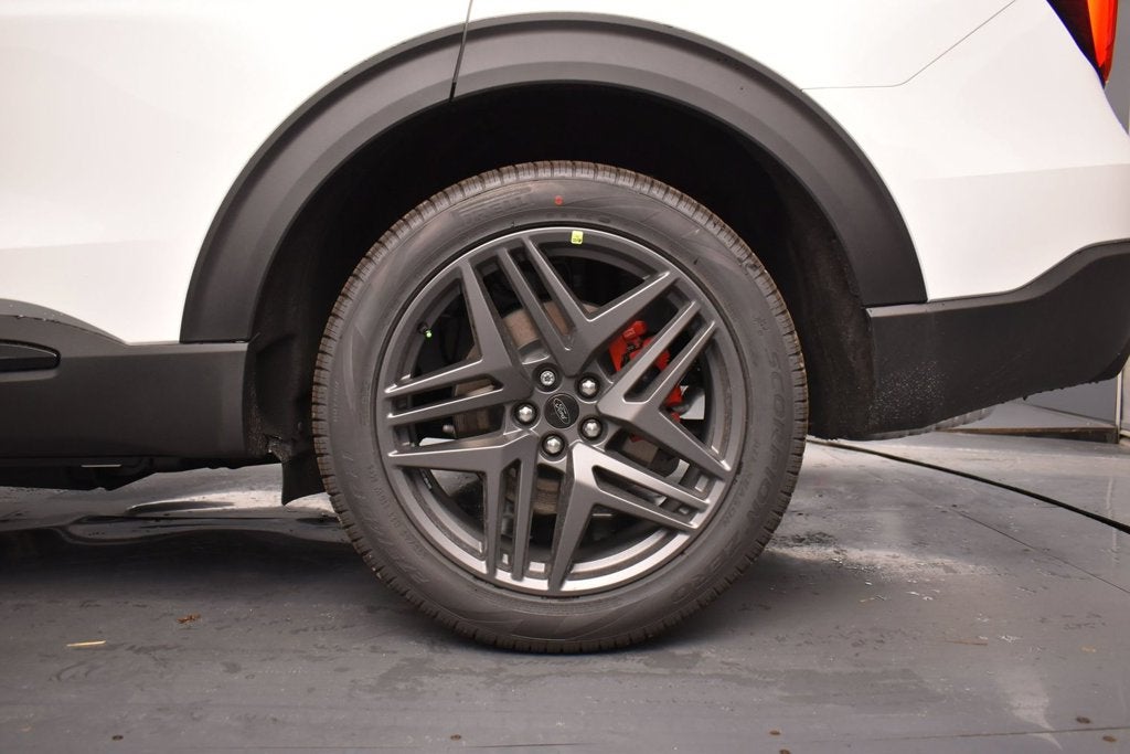 2027 Ford Explorer ST-Line 300A