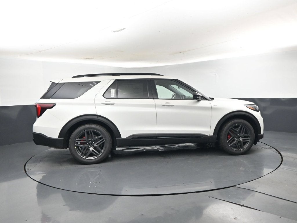 2027 Ford Explorer ST-Line 300A