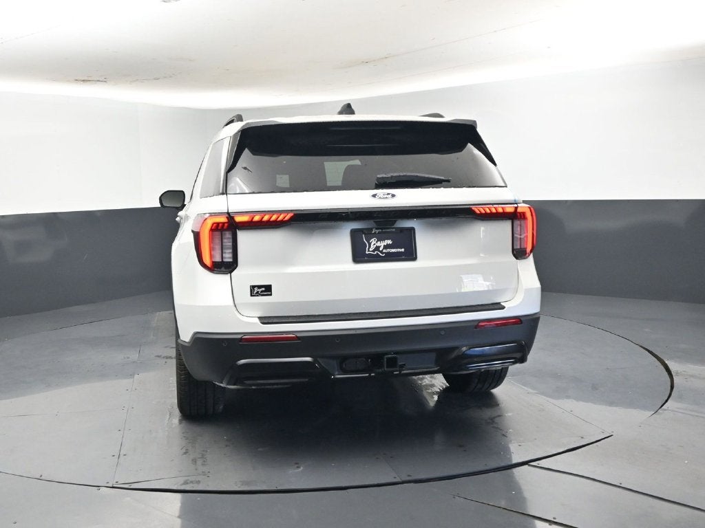 2027 Ford Explorer ST-Line 300A