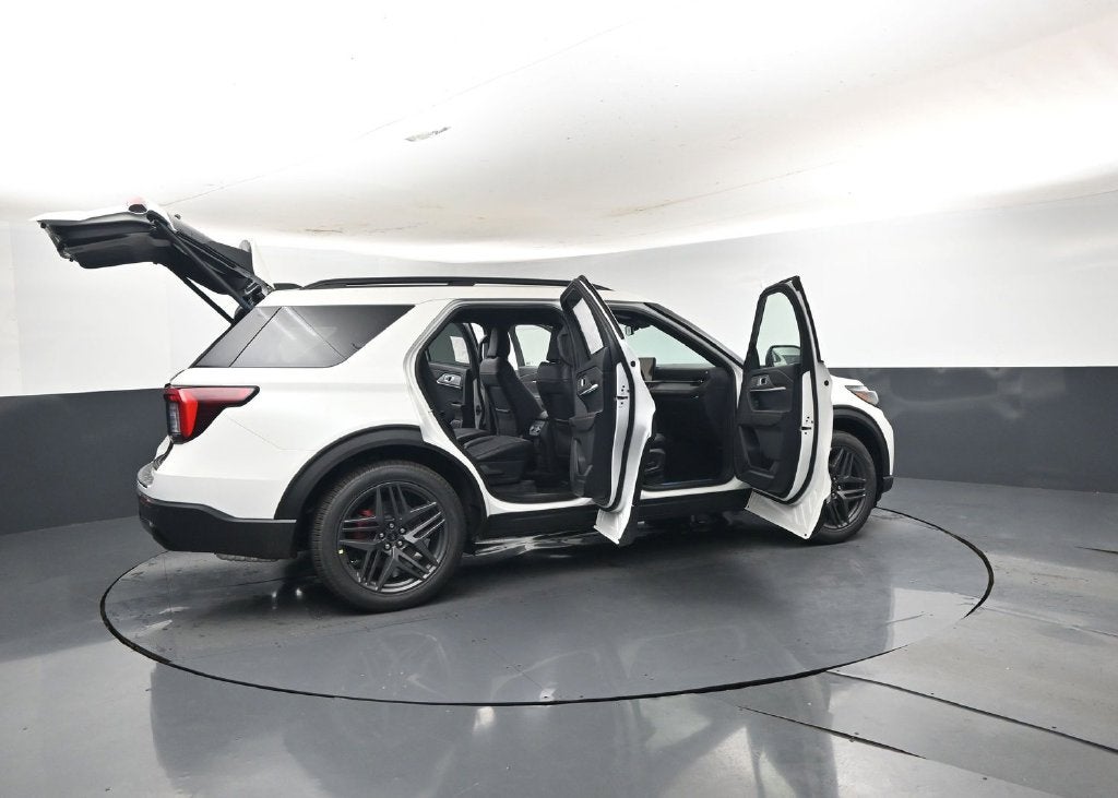 2027 Ford Explorer ST-Line 300A