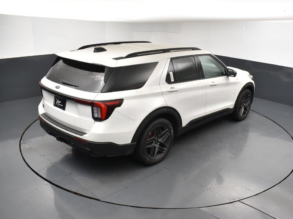 2026 Ford Explorer ST-Line 300A
