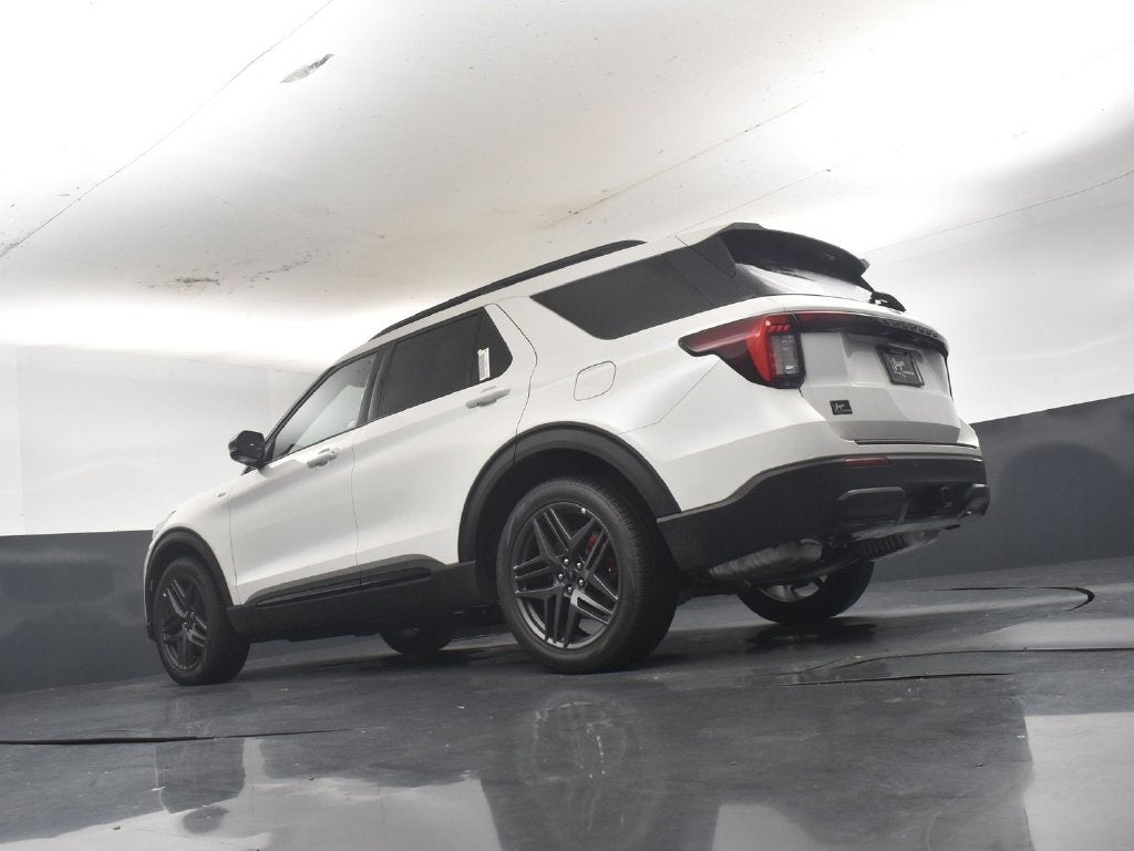 2026 Ford Explorer ST-Line 300A