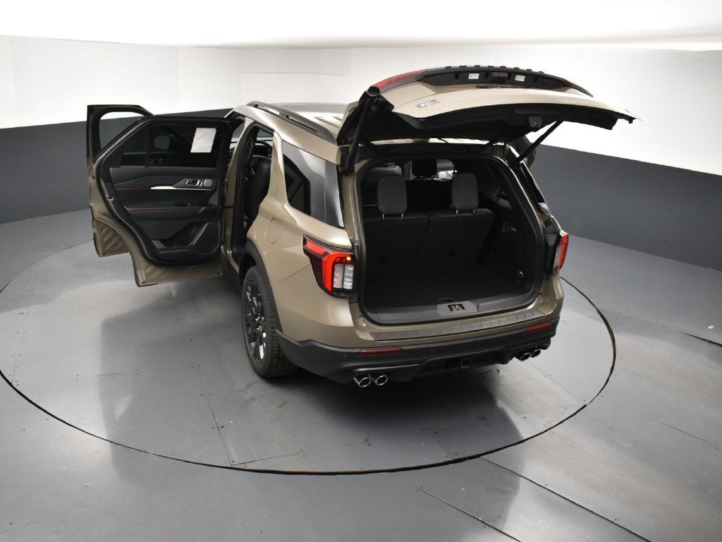 2027 Ford Explorer ST 400A