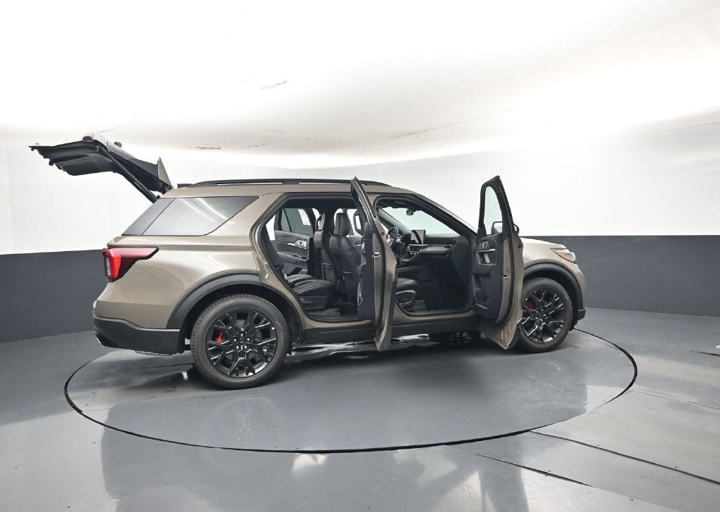 2027 Ford Explorer ST 400A
