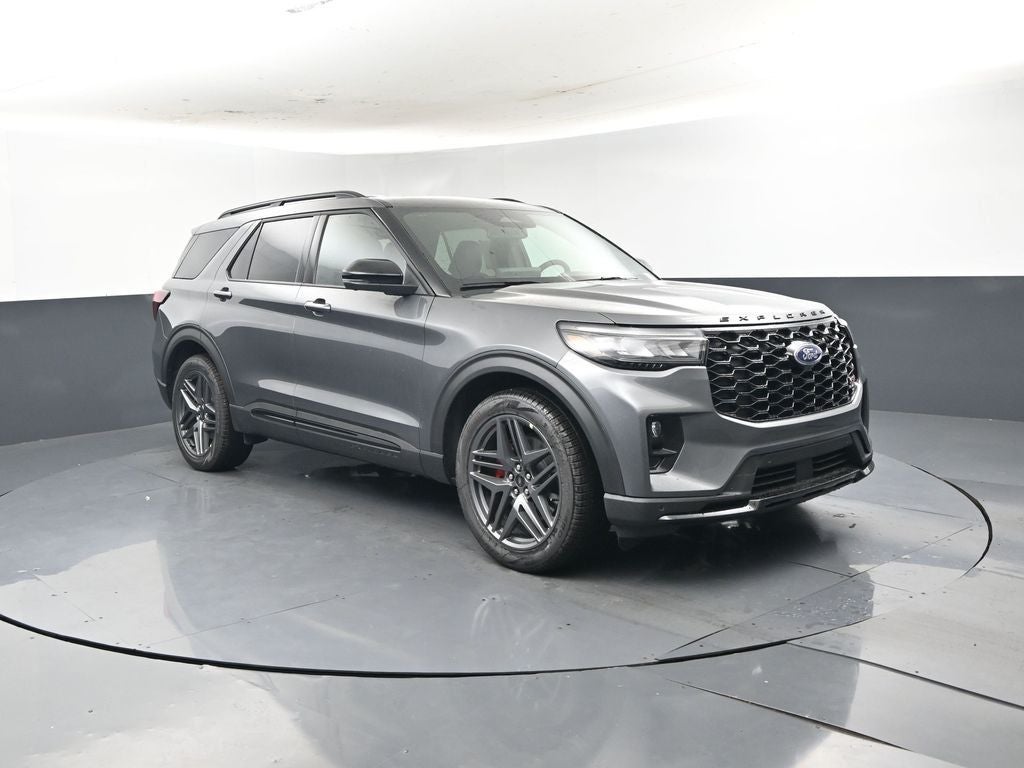 2026 Ford Explorer ST 4WD's photo