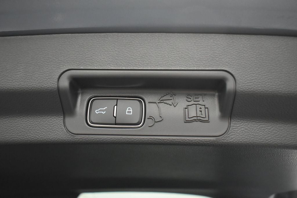 2026 Ford Explorer Tremor 800A