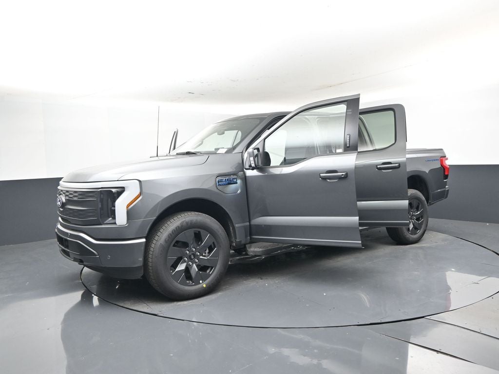 2025 Ford F-150 Lightning Lariat 511A